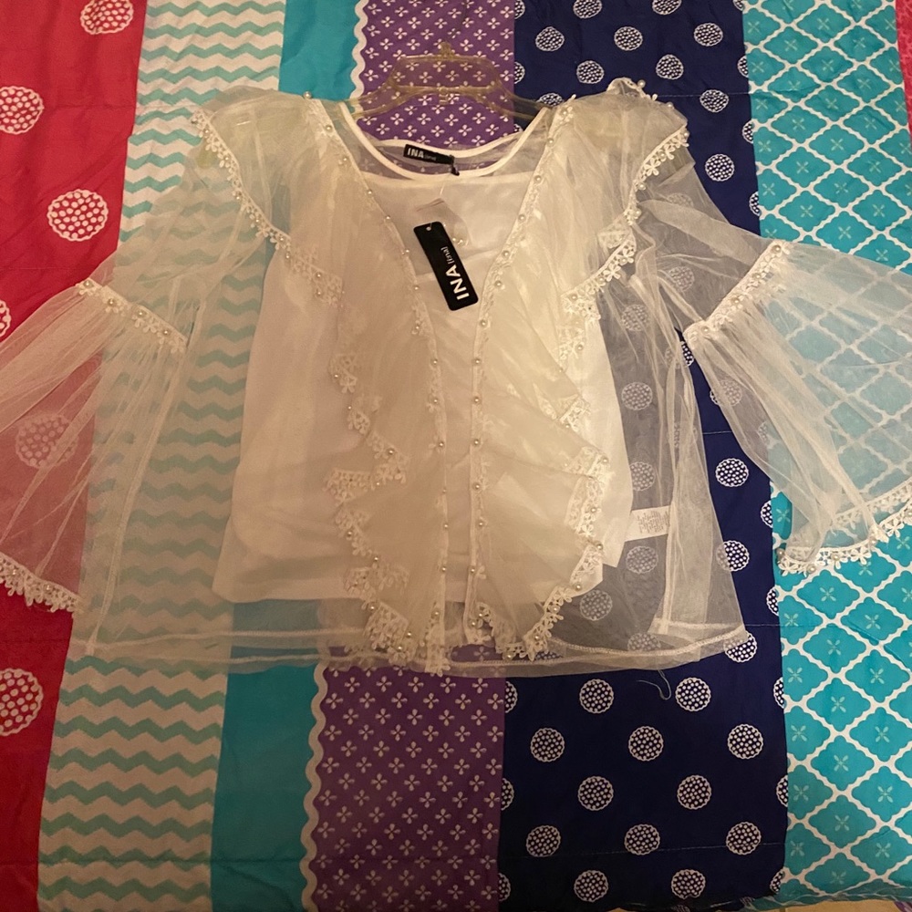 Blouse with pearls details *Boutique*